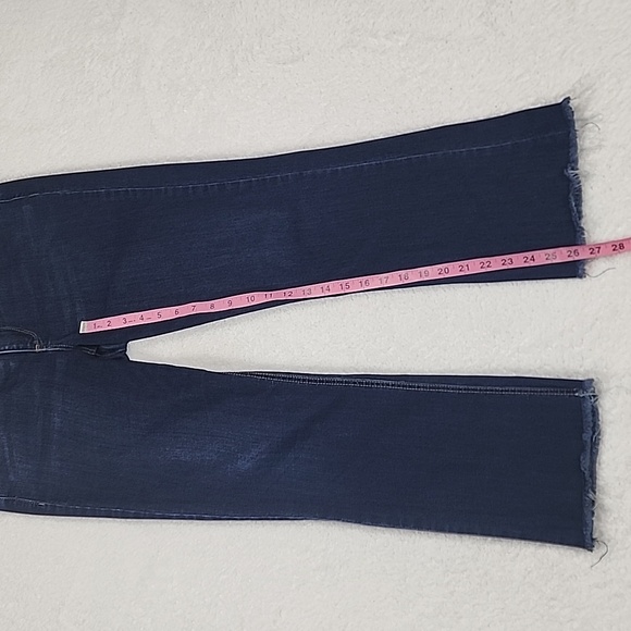 Democracy "Ab"solution High Rise Distressed Hem Stretch Jeans - Picture 4 of 10